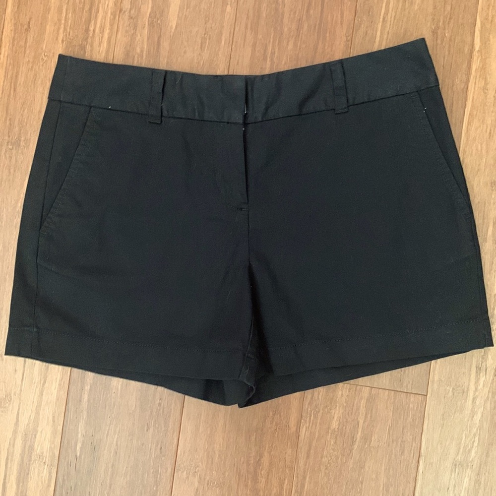 Loft 4” Shorts in Size 2